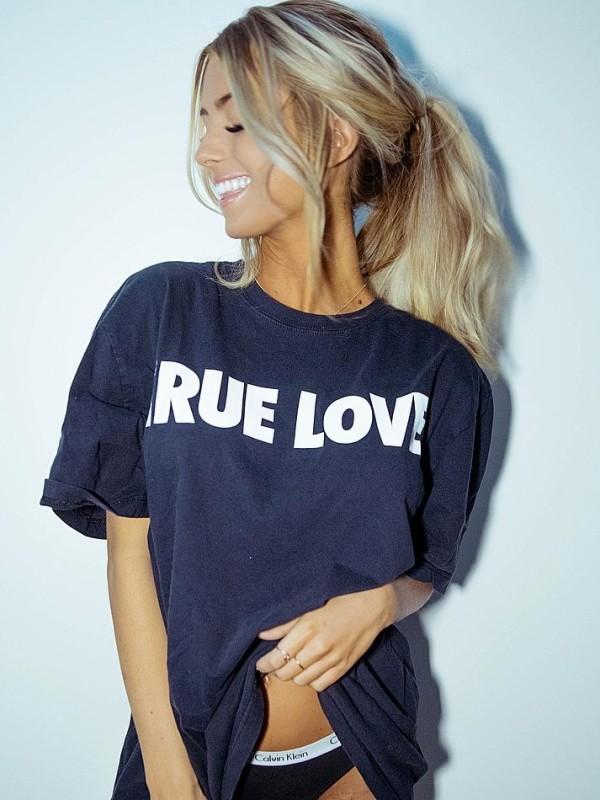 Дарина привлекательная девушка из Борзи цена от 3000 руб