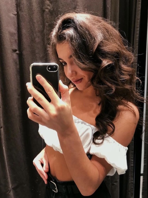 🎥 Анжела привлекательная девушка из Борзи цена от 4000 руб